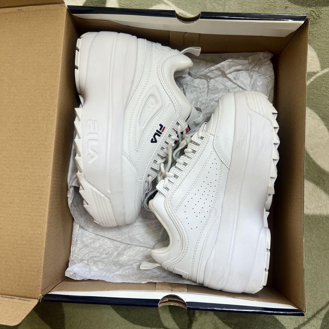 FILA 厚底スニーカー