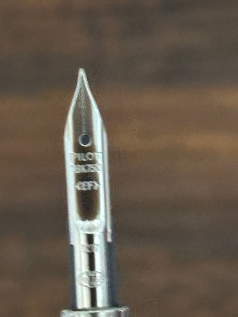 キャップレス FCN-500R