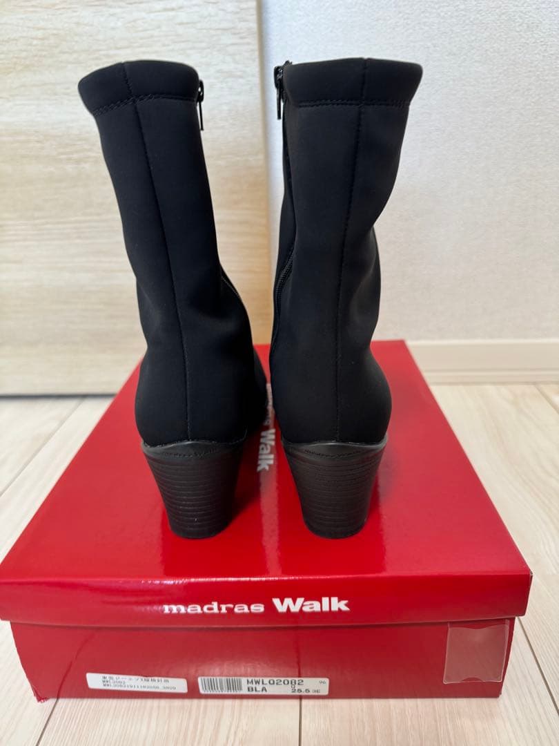 【極美品】madras Walk ブラックショートブーツ