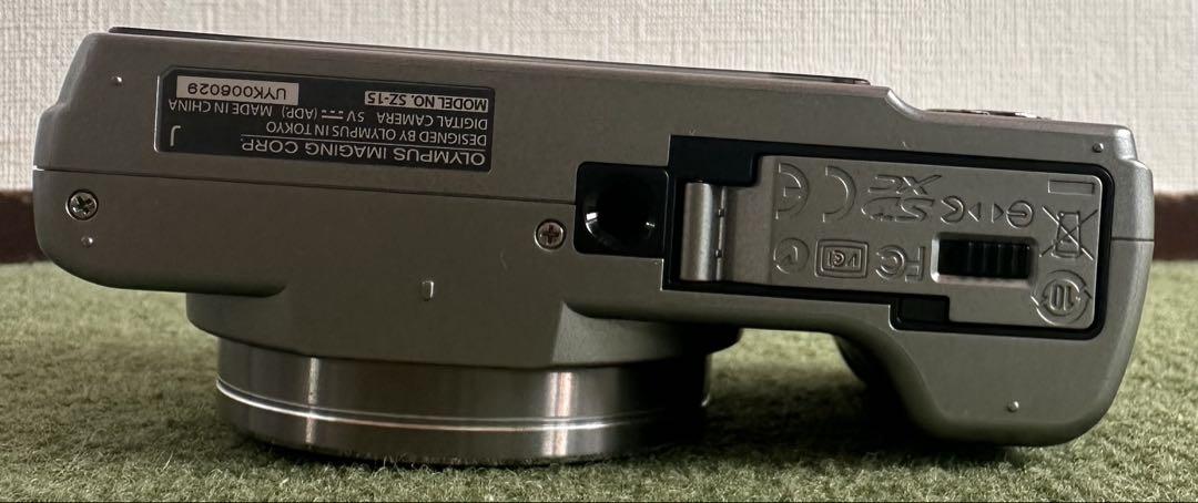 OLYMPUS STYLUS SZ-15 デジタルカメラ シルバー