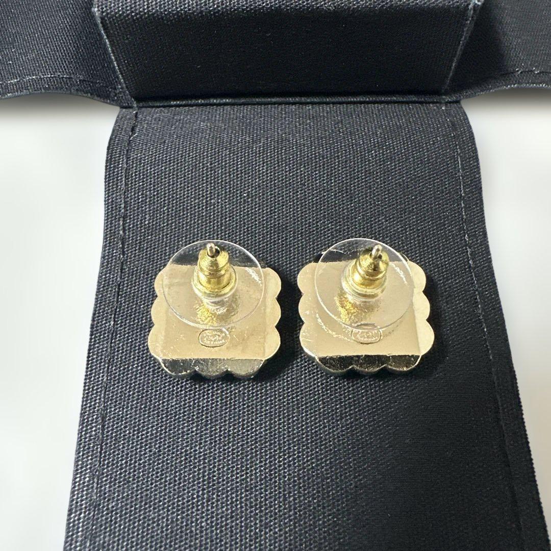 CHANEL シャネル スクエアピアス(両耳) 美品