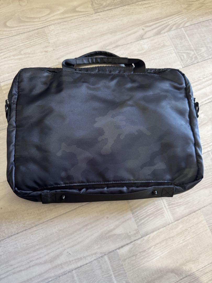 ビジネスバッグ　迷彩　カモフラ　超美品　A4