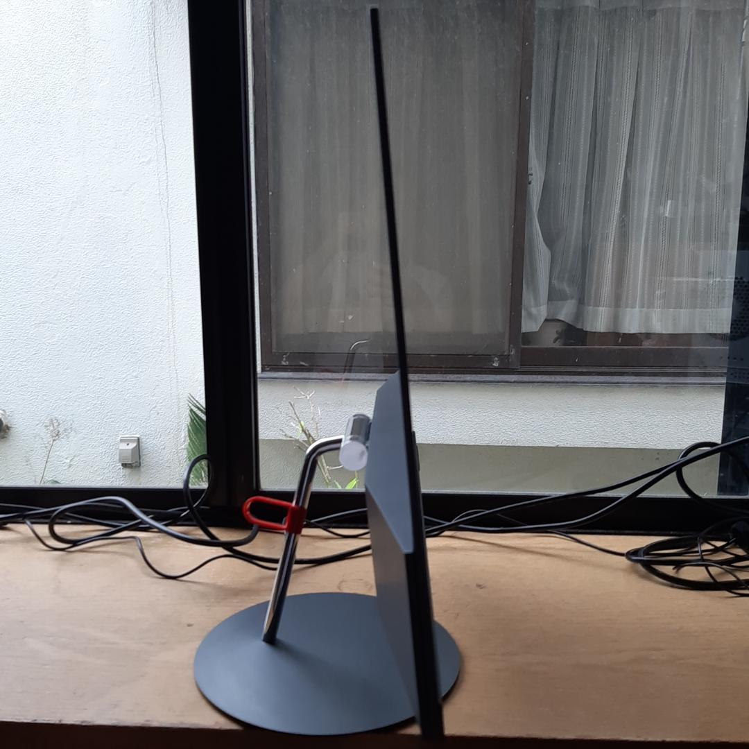 モニター ディスプレイー