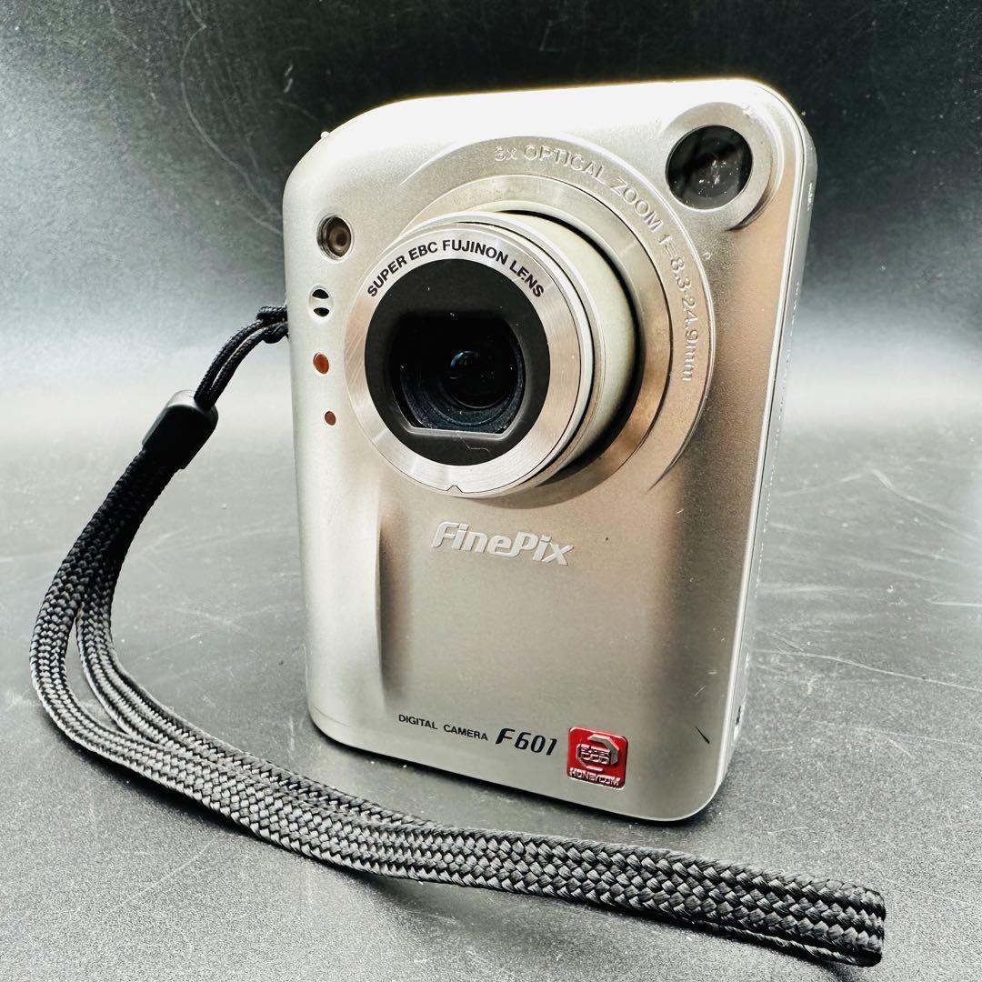 a270 FUJIFILM　FinePix F601　デジカメ　スマートメディア