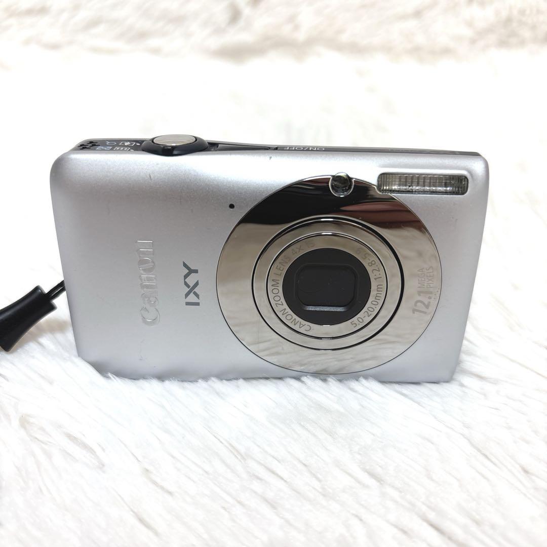 Canon IXY 200F シルバーキャノン コンデジ