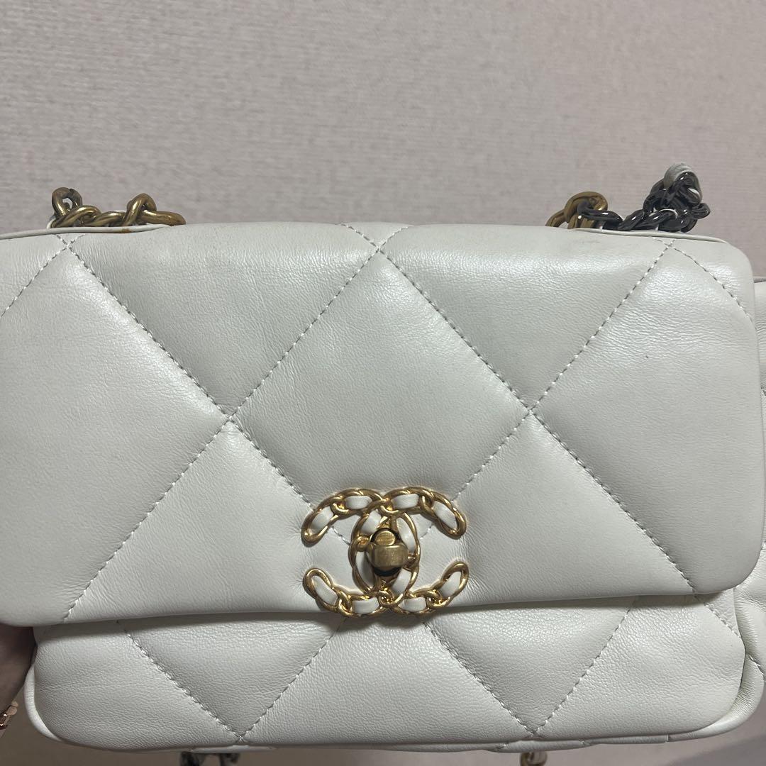 CHANELホワイトレザー キルティングバッグ 値下げ⭕️