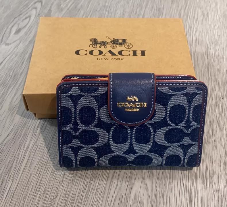 COACH 二つ折り財布 ネイビー デニム - メルカリ