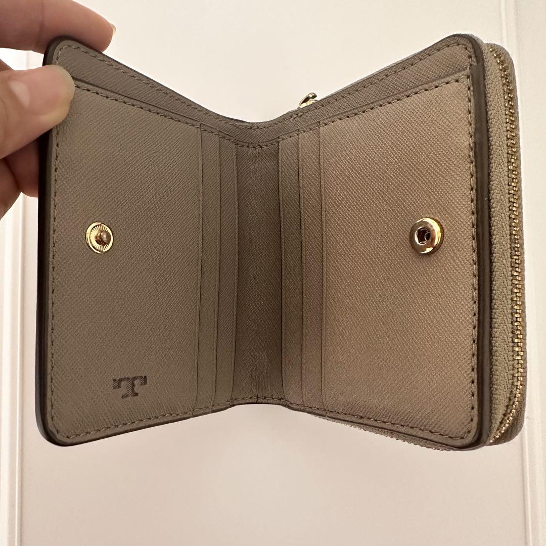 Tory Burch グレー 二つ折り財布 Tory Burch グレー 二つ折り財布
