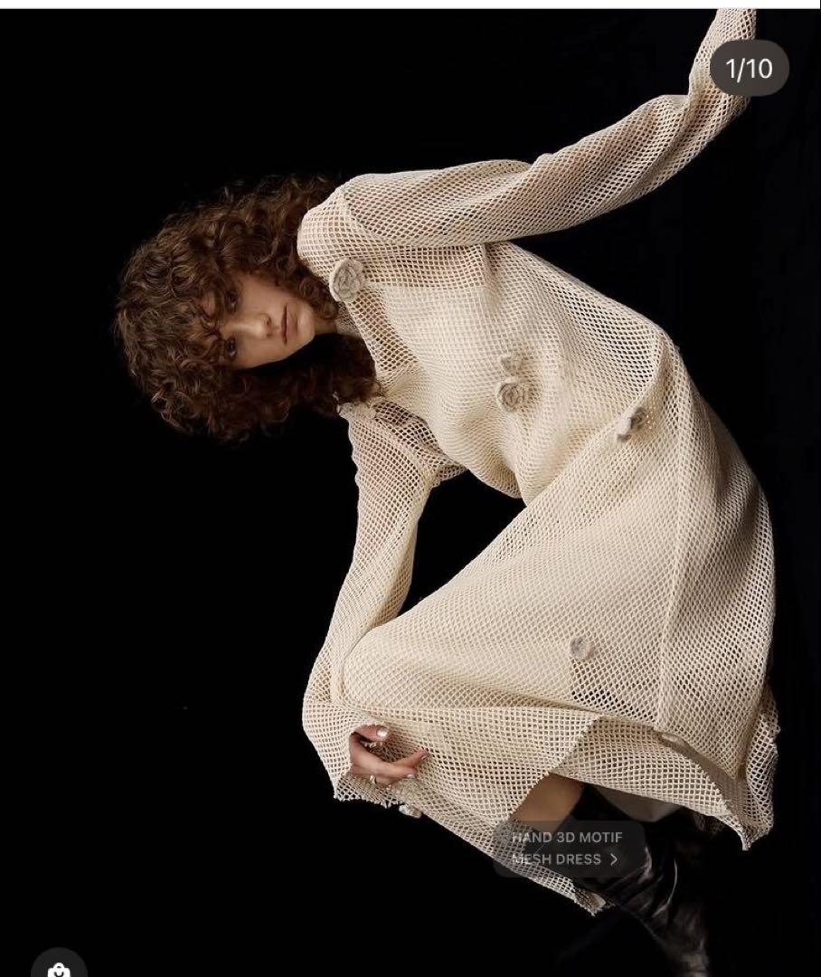 ワンピース HAND 3D MOTIF MESH DRESS AMERI