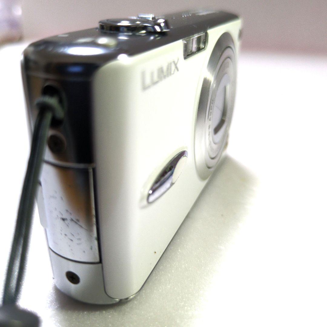 LUMIX DMC-FX01White　動作確認品動作品コンパクトデジタルカメラ