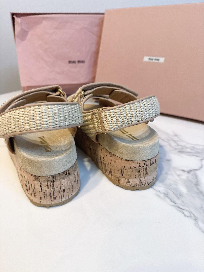 miu miu ベージュ サンダル コルクソール