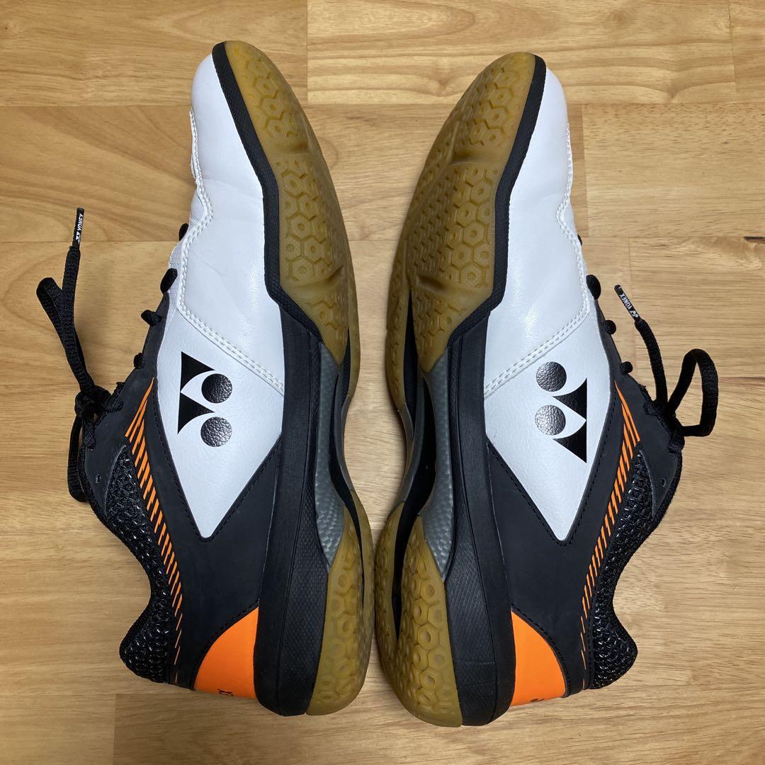YONEX バドミントンシューズ ホワイト/ブラック/オレンジ　27cm 美品