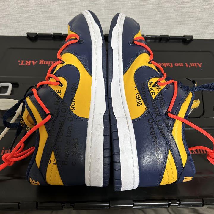 靴 nike dunk low off-white michigan
