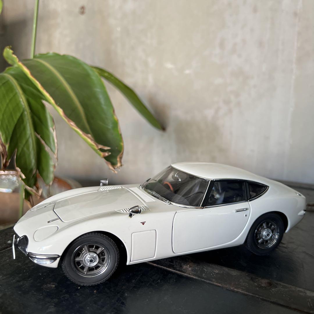 AUTO art 1/18 TOYOTAトヨタ2000GT クーペ　ホワイト③