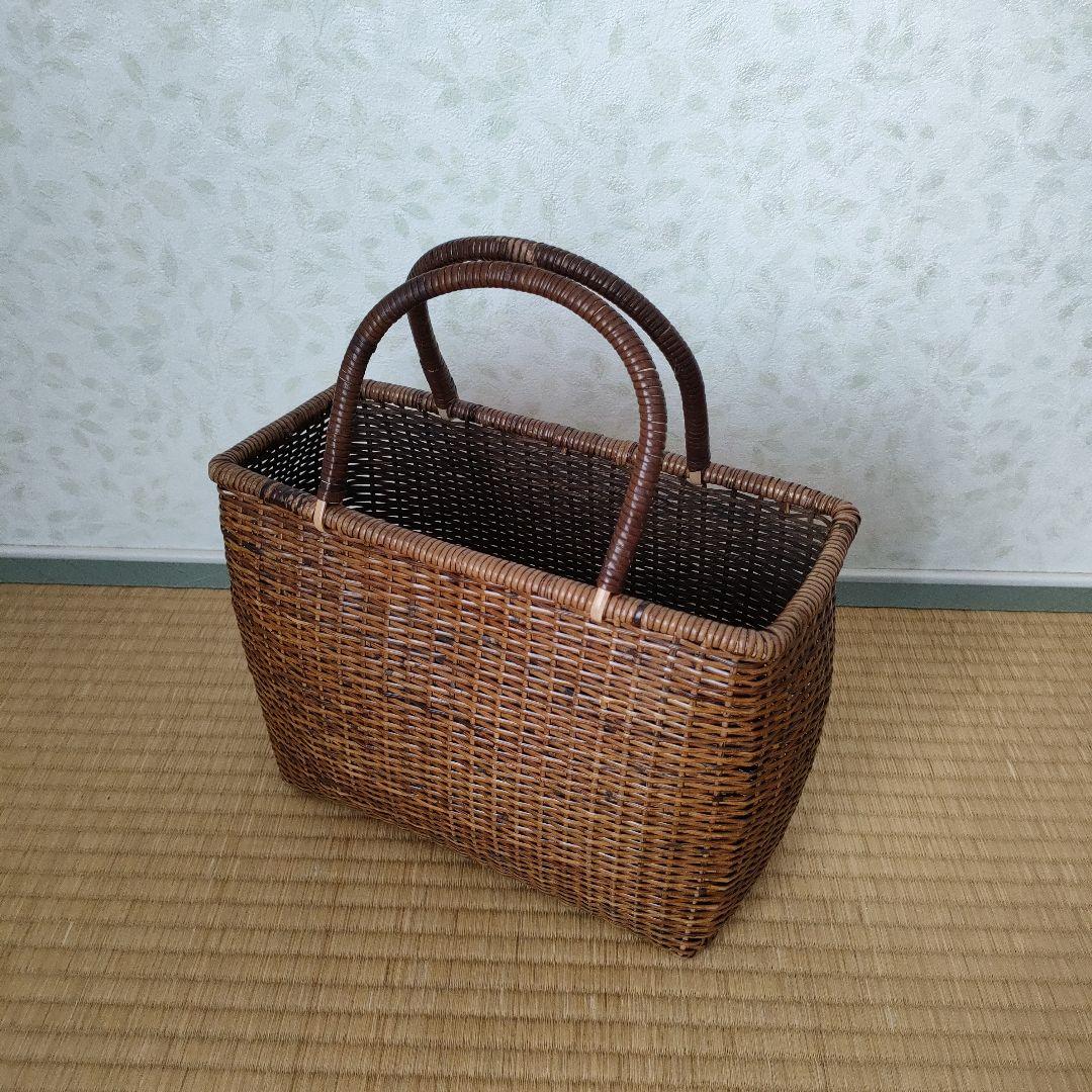 かなりお買い得！カゴ３点　天然素材　バラ売り不可