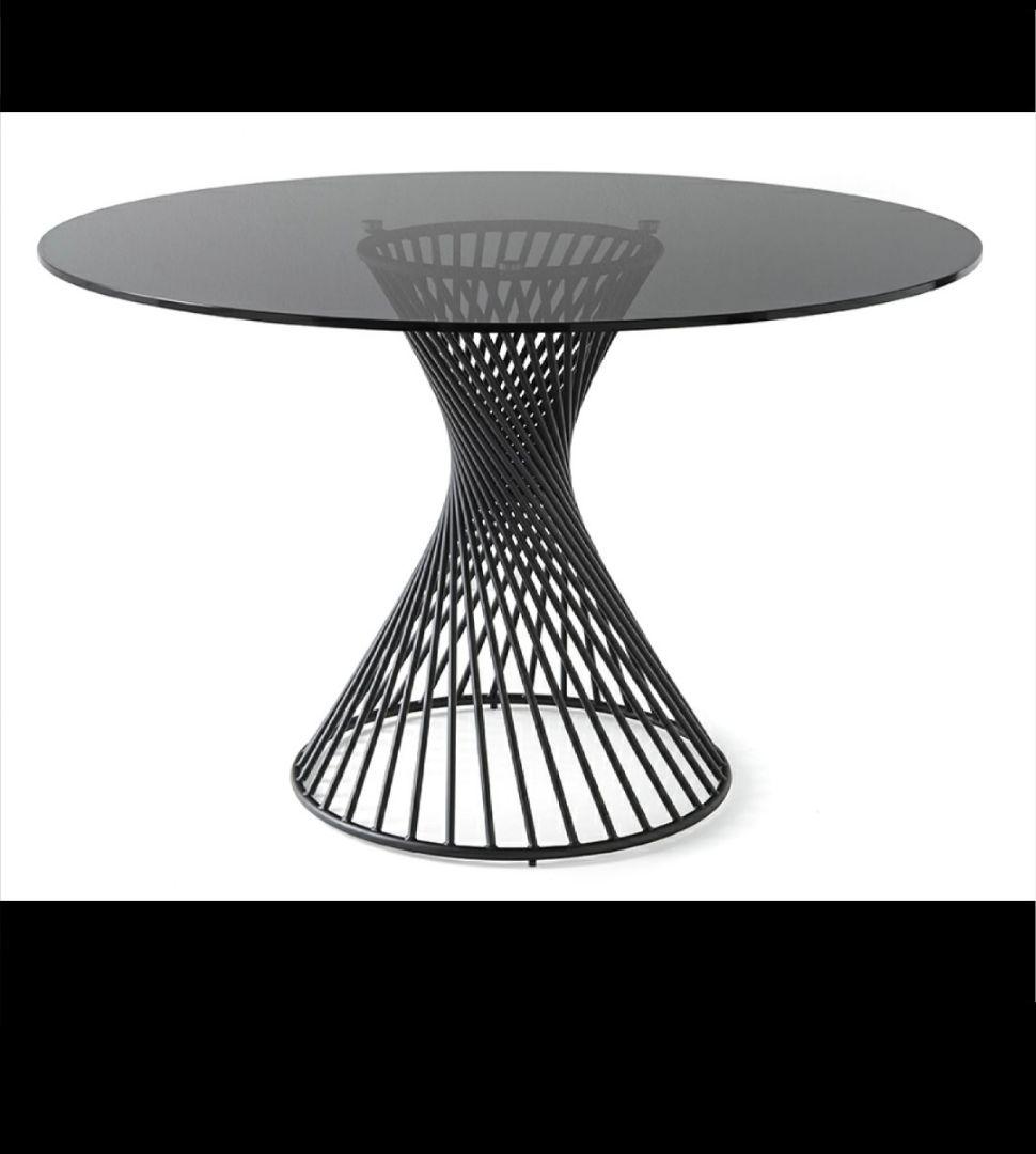 カリガリスダイニングテーブル カリガリスダイニングテーブル