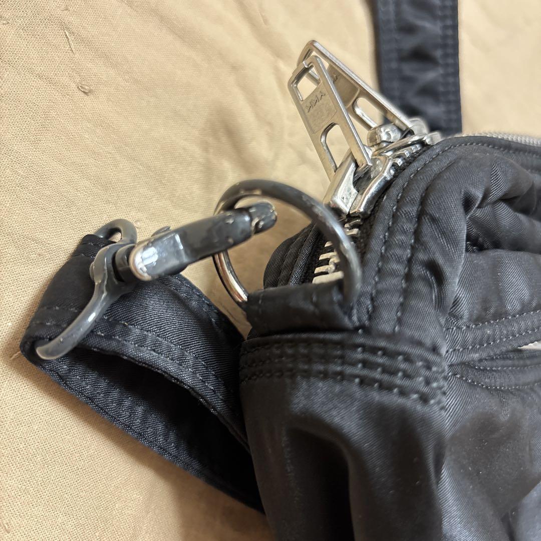 吉田カバン　ポーター　タンカー　ショルダーバッグ　黒　オーバル　porter