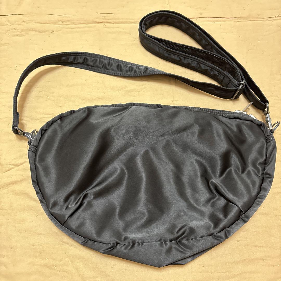 吉田カバン　ポーター　タンカー　ショルダーバッグ　黒　オーバル　porter