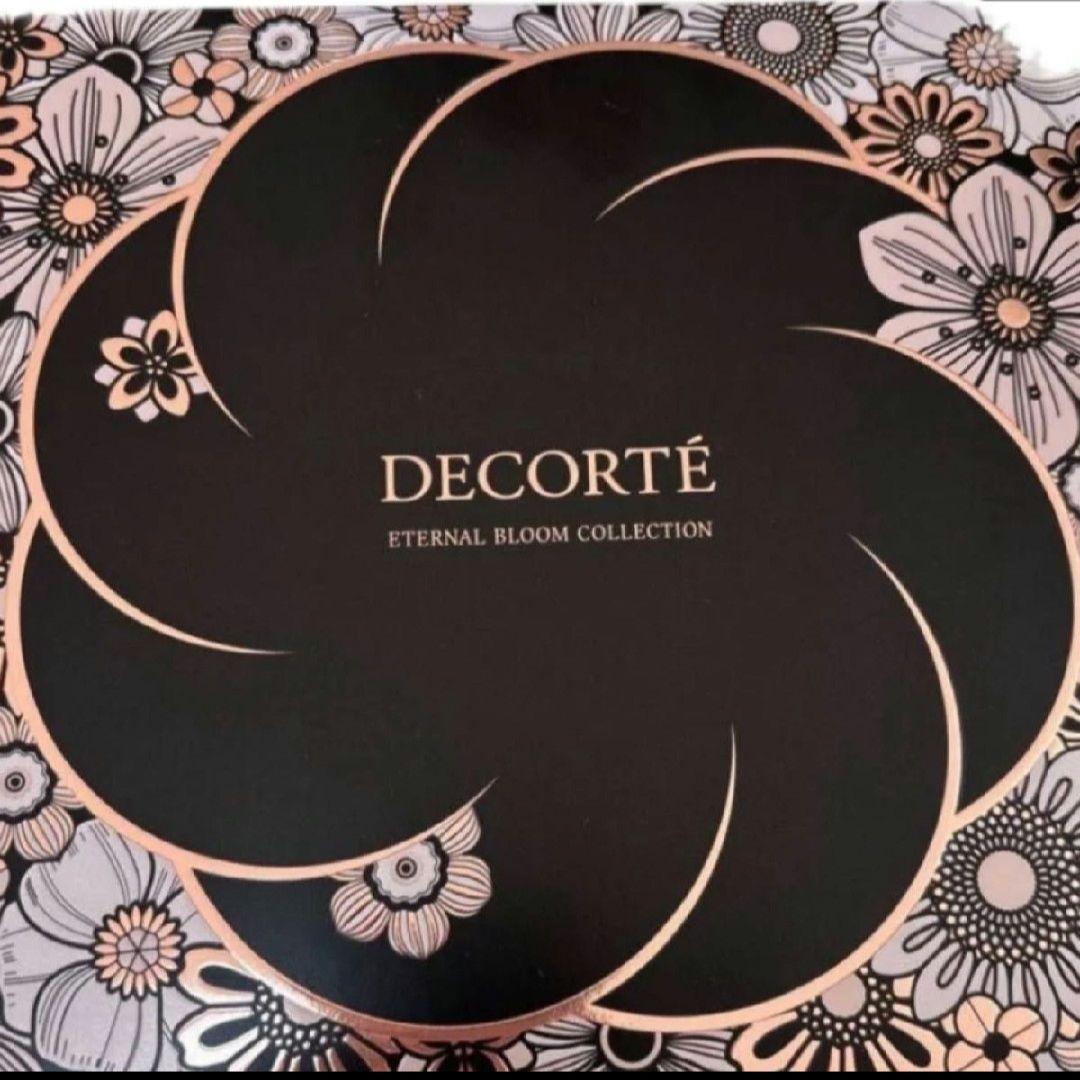 コスメデコルテ エターナル ブルーム コレクション クリスマスコフレ 2025 コスメデコルテ エターナル ブルーム コレクション クリスマスコフレ 2025