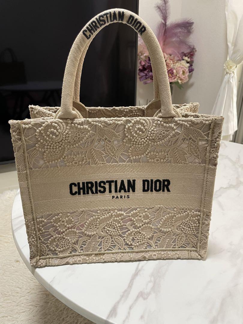 Diorブックトート