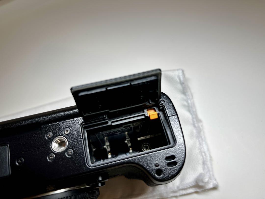 極美品FUJIFILM X-T1 デジタルカメラ フルセットシャッター104回