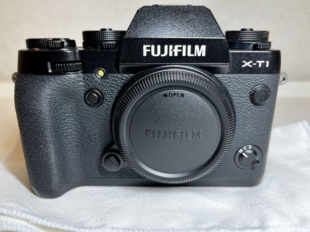 極美品FUJIFILM X-T1 デジタルカメラ フルセットシャッター104回