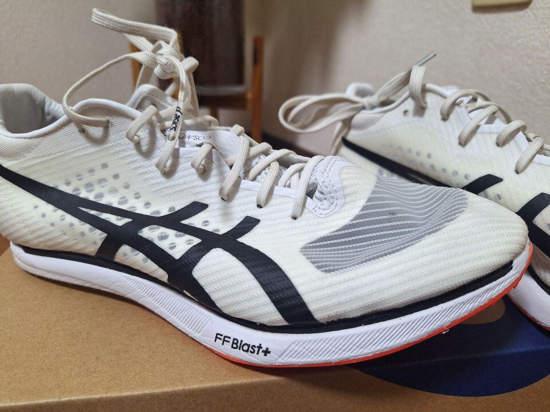 ASICS FF Blast+ スパイクシューズ ホワイト/ブラック陸上