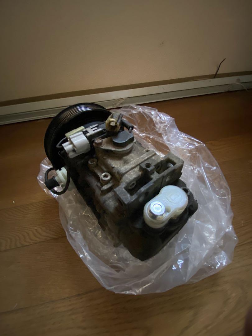 フィットプントHGTアバルト188前期エアコンコンプレッサー