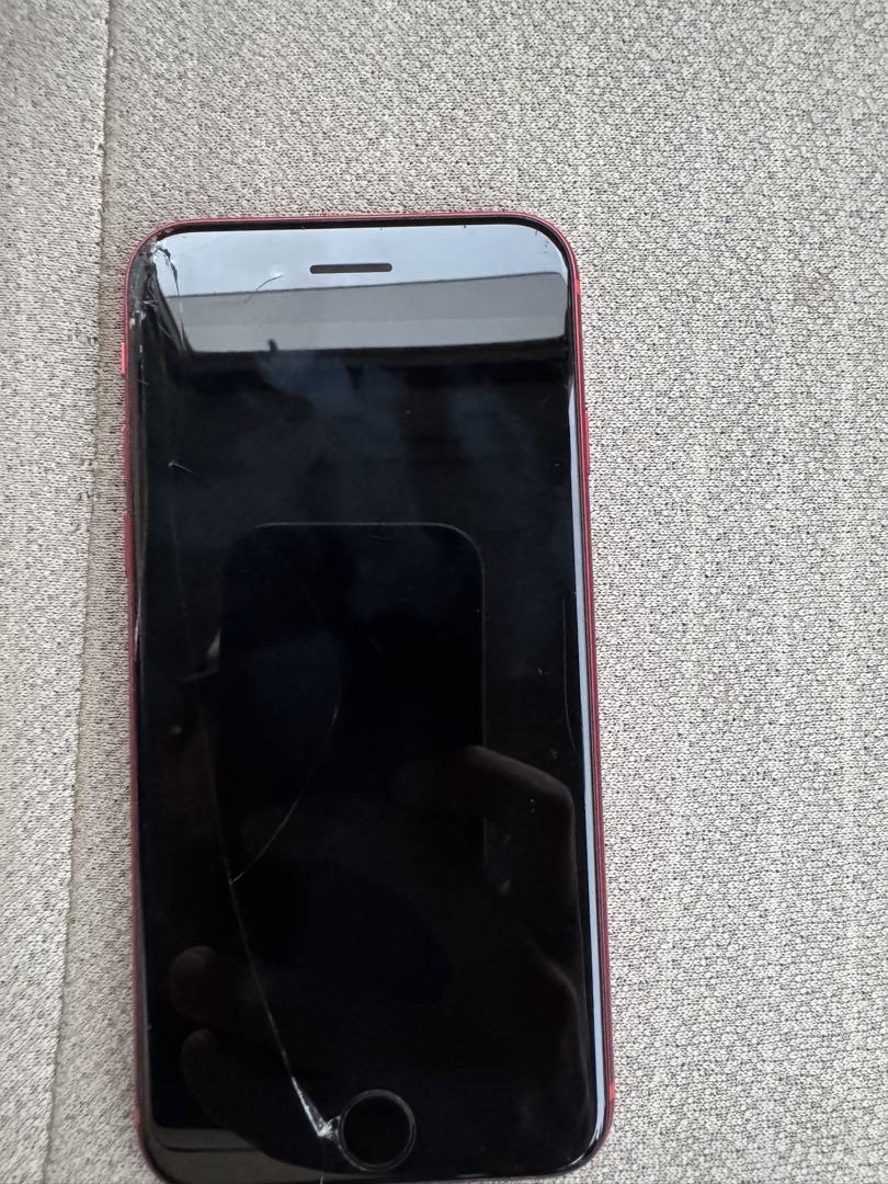 iPhoneSE 第2世代 ブラック 画面ひびあり 128GB iphone SE 第2世代 ブラック 本体 128gb 画面割れ