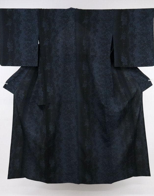 【単衣】塩沢絣　雪塩沢　葡萄唐草のライン　濃紺　正絹　着物　小紋　25K62