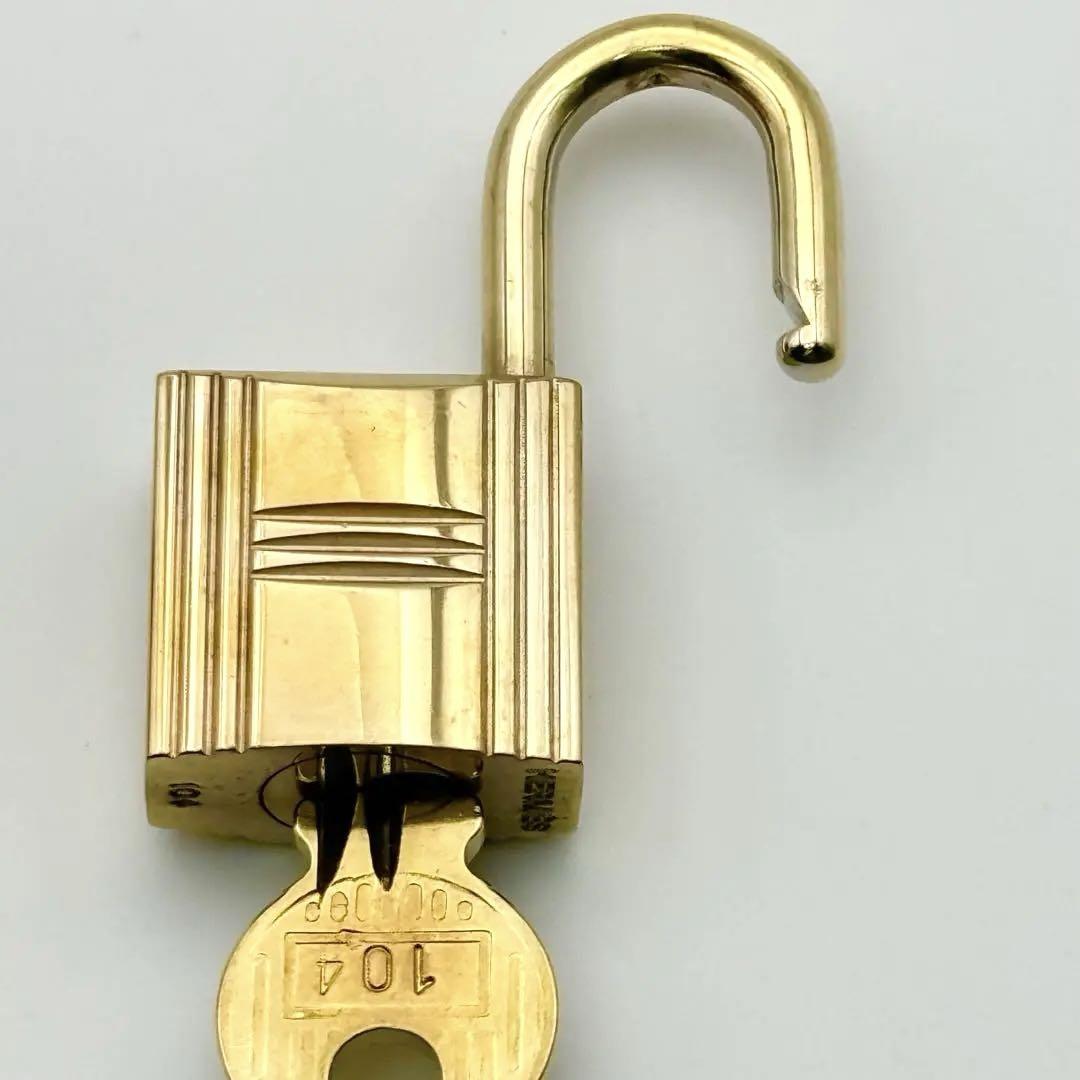 HERMES エルメス カデナ　24Kメッキ　No.104 104番　鍵付き