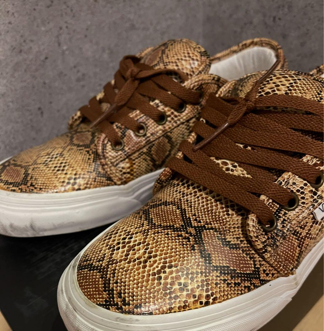 Vans in4mation