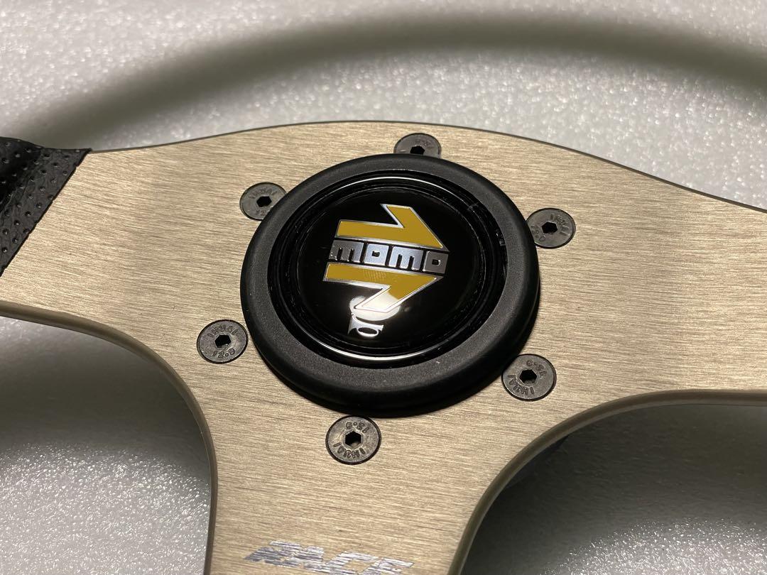 momo race & THRUSTMASTER T300用実車ハンドル変換ボス