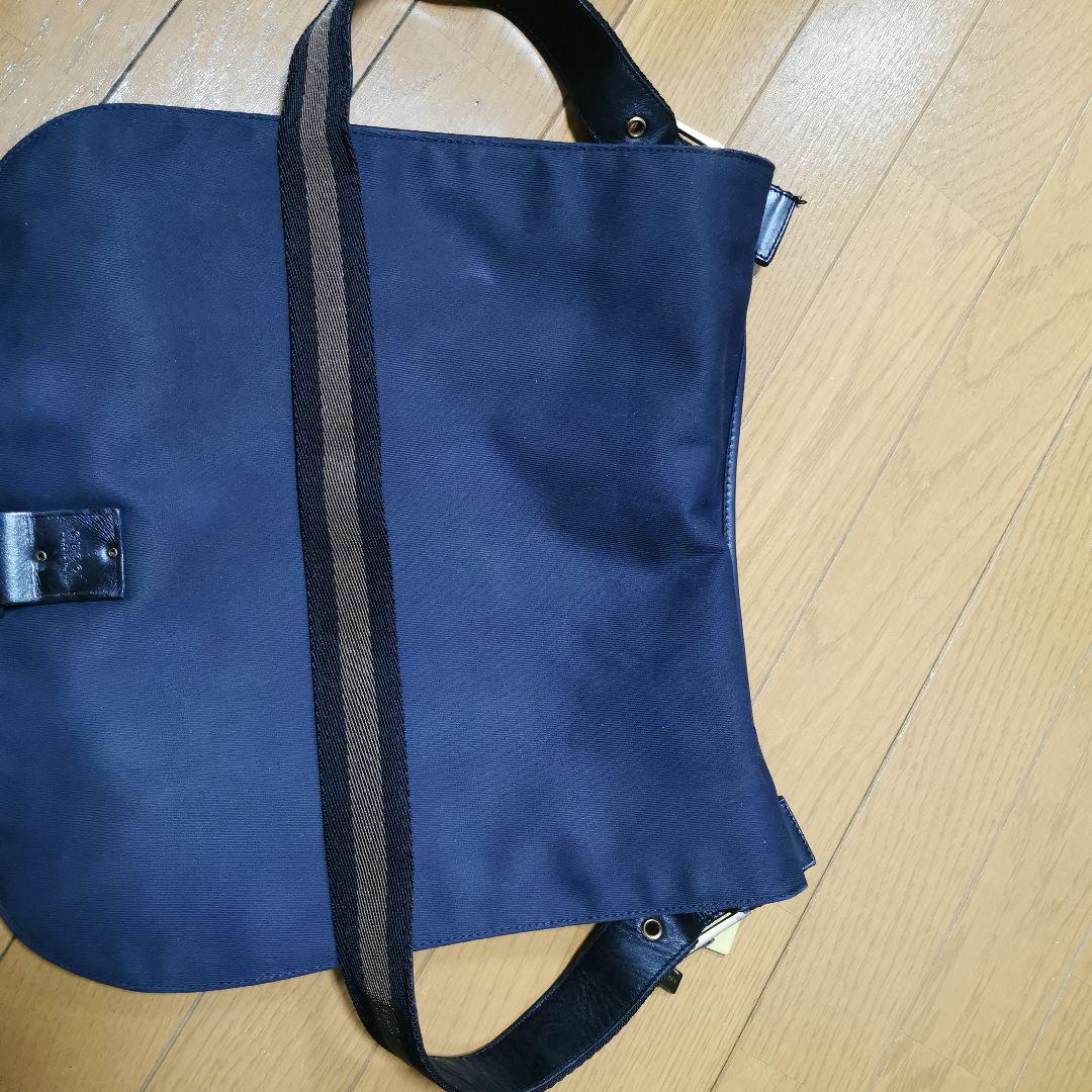 GUCCI ショルダーバッグ 中古品です。 画像11