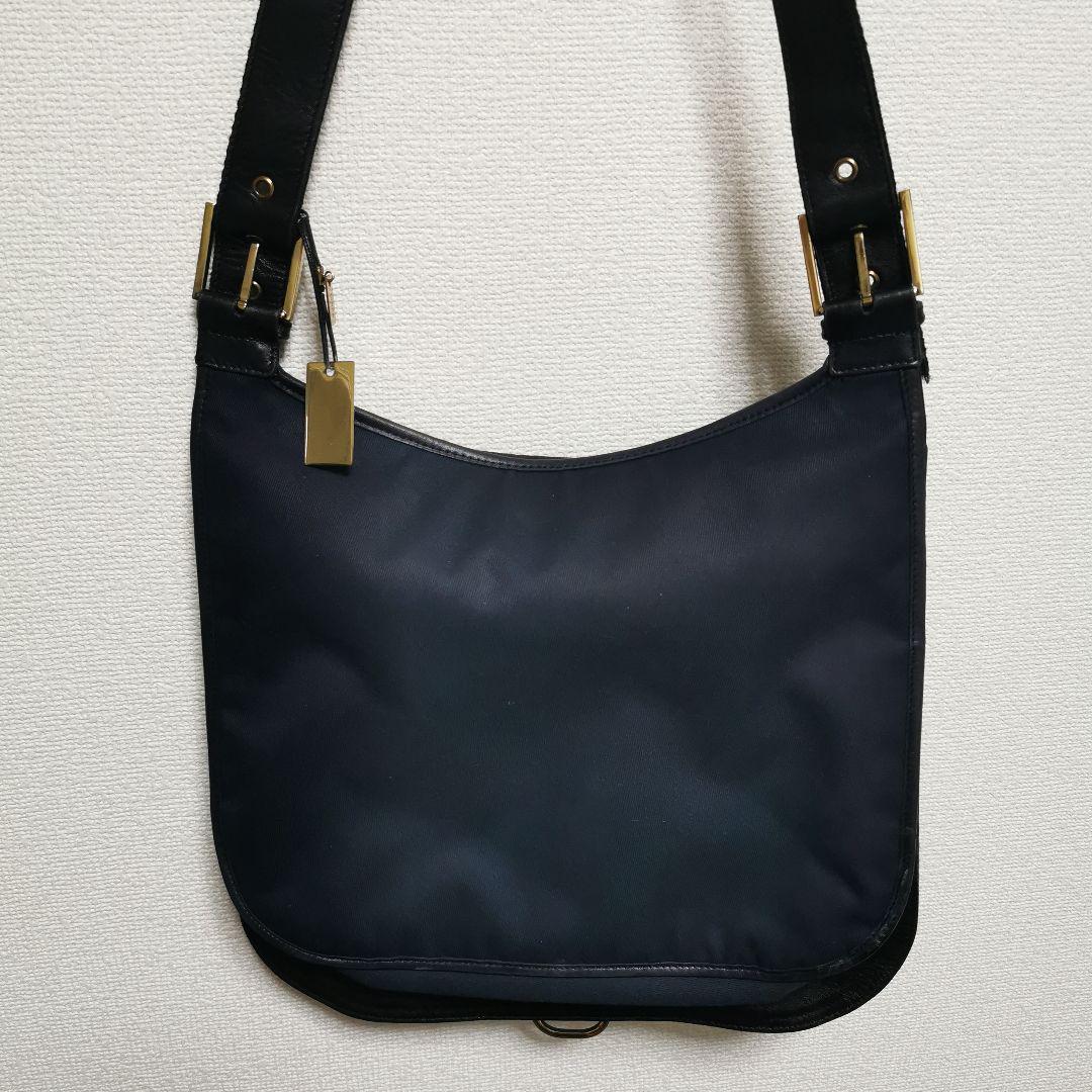 GUCCI ショルダーバッグ 中古品です。 画像2