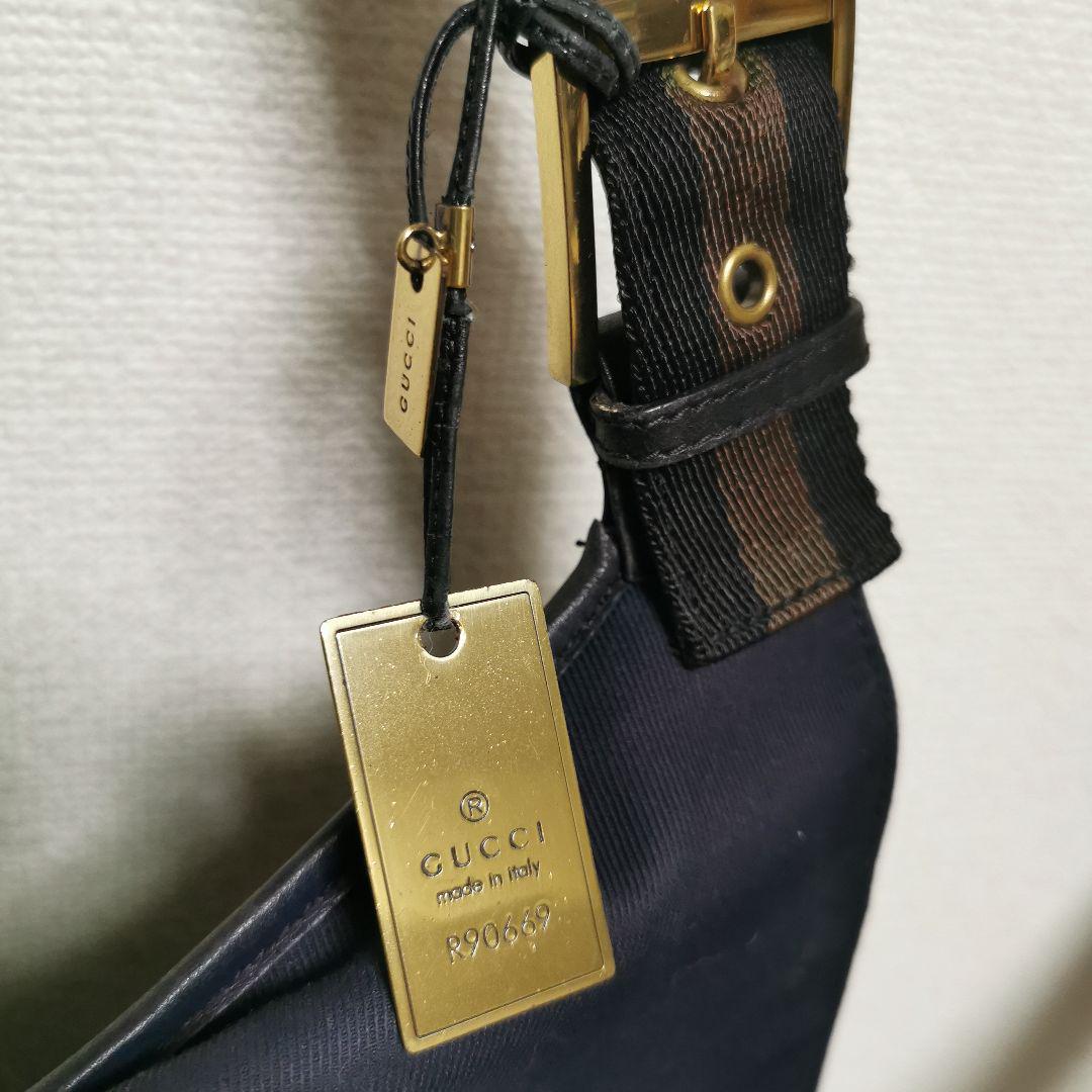 GUCCI ショルダーバッグ 中古品です。 画像4