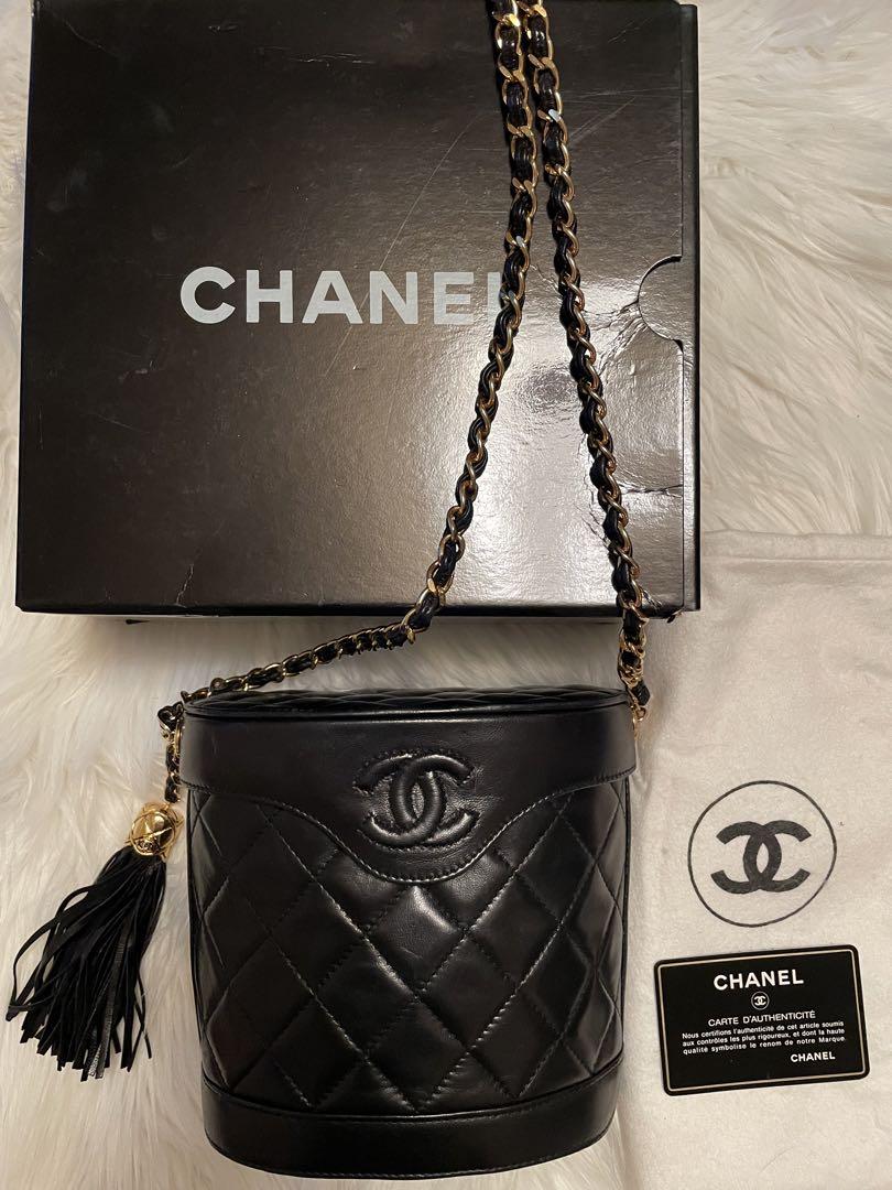 シャネル CHANEL ラムスキン マトラッセ チェーン ショルダーバッグ 247,750円