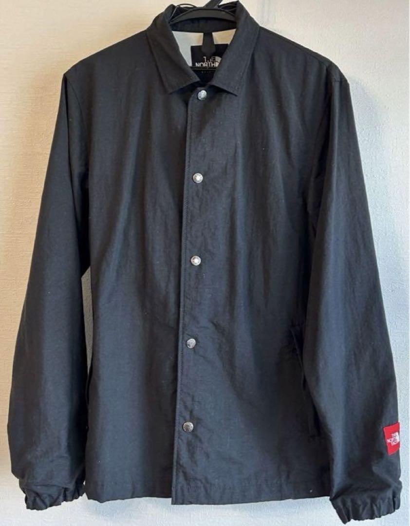 The North Faceのコーチジャケット