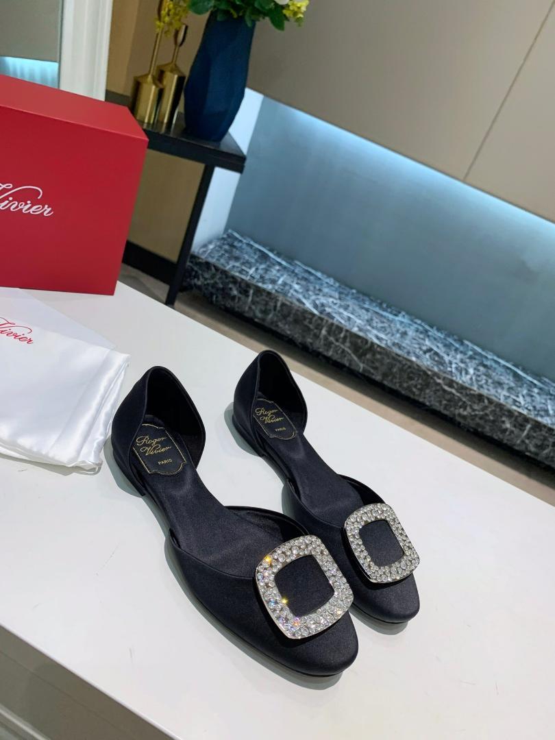 Roger Vivier Chips チップス 方钻フラットシューズ ブラック