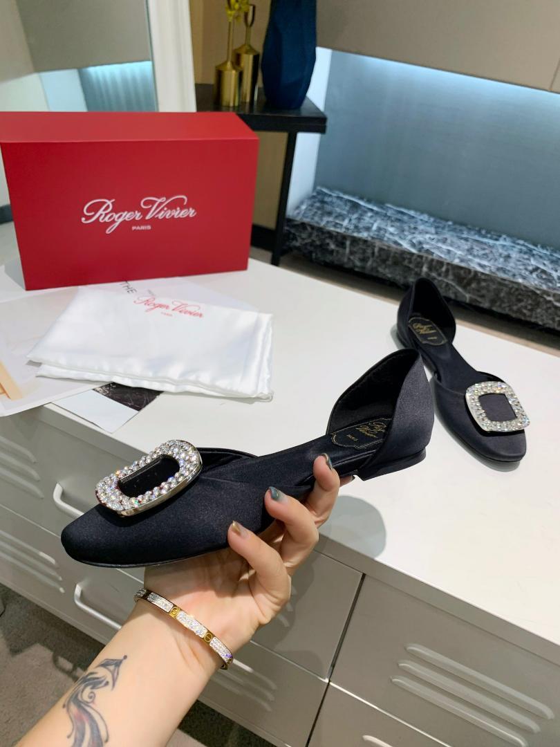 Roger Vivier Chips チップス 方钻フラットシューズ ブラック