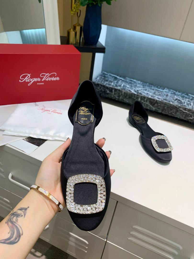 Roger Vivier Chips チップス 方钻フラットシューズ ブラック