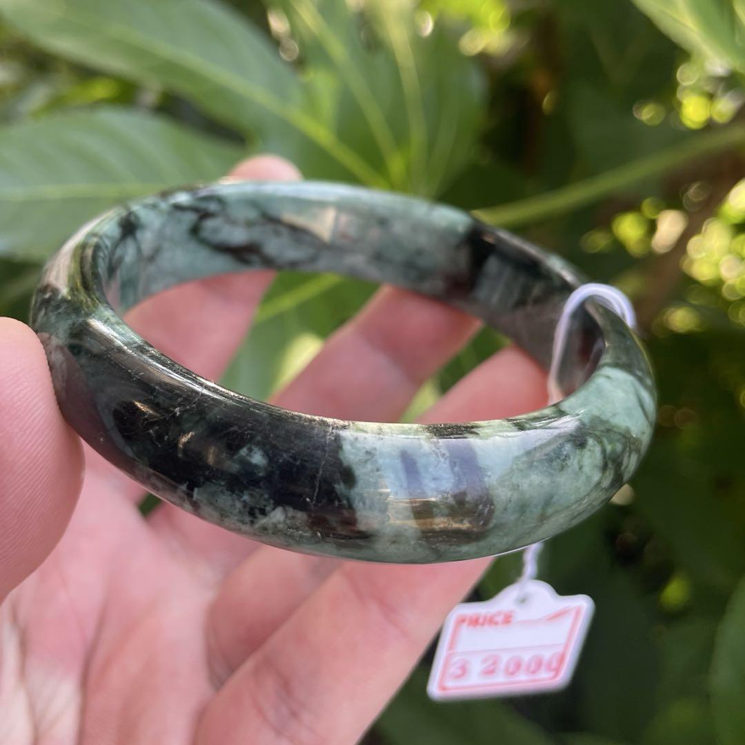 激安！特価品 天然A貨翡翠 バングル ミャンマー産 内径約58.8mm