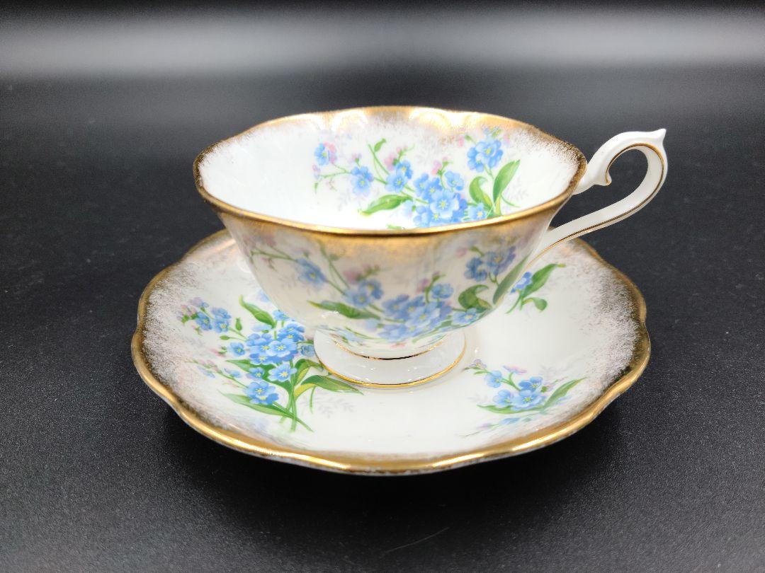 最終値下げ
【豪華金彩】ロイヤルアルバート 勿忘草 カップ&ソーサー 忘れな草 1950年代 食器 最終値下げ
【豪華金彩】ロイヤルアルバート 勿忘草 カップ&ソーサー 忘れな草 1950年代 食器