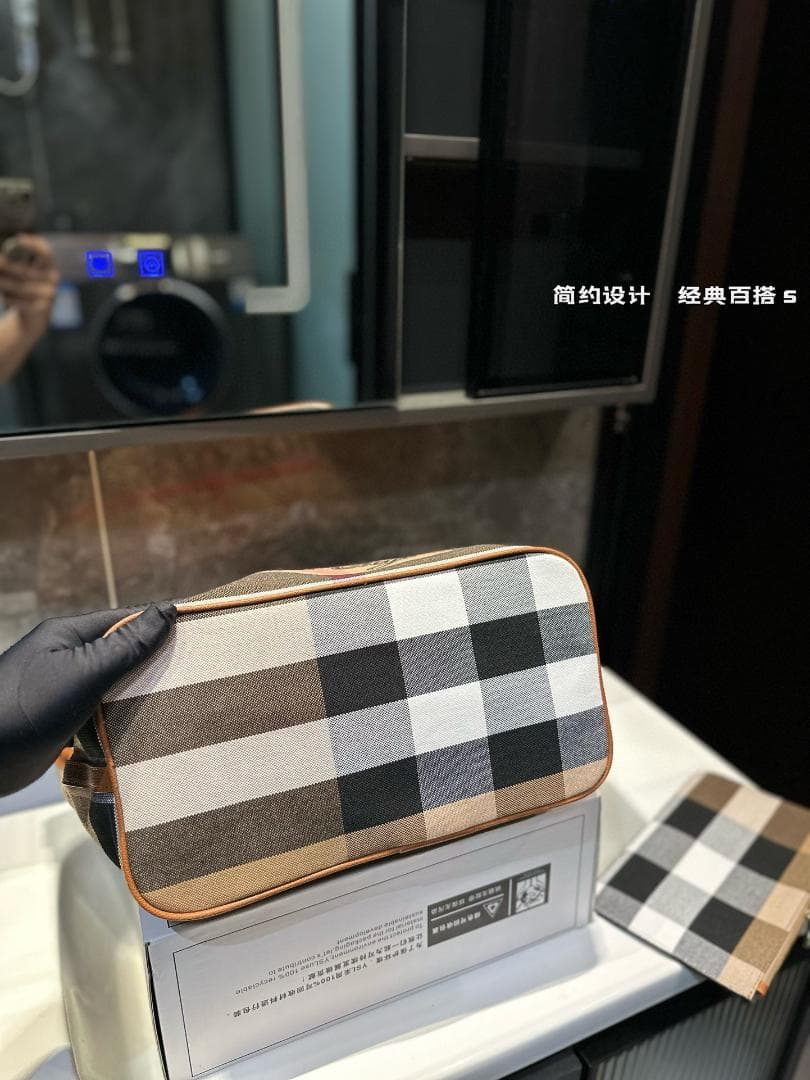 Burberry キャンバストートバッグ未使用