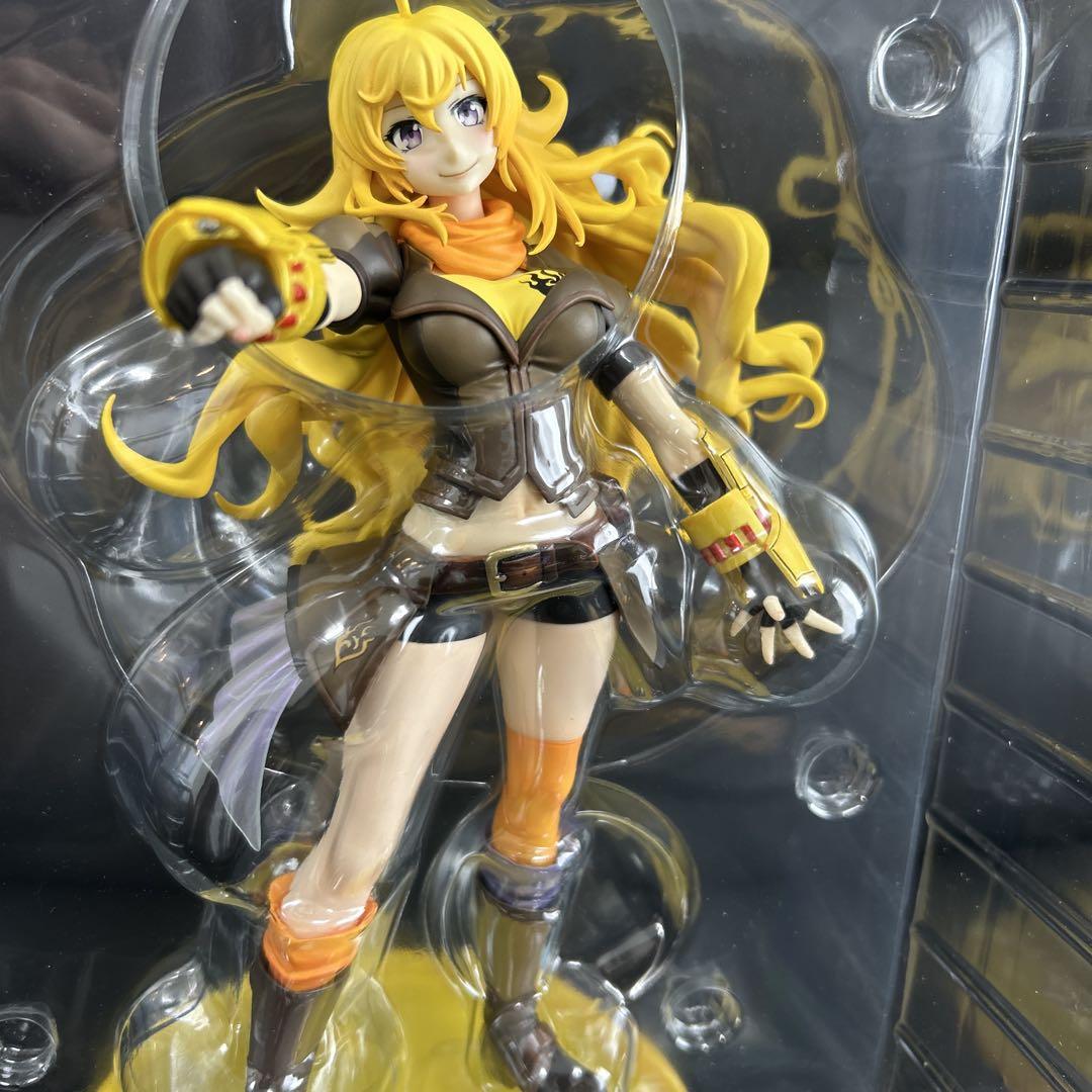 RWBY ヤン・シャオロン 1/8 完成品フィギュア
