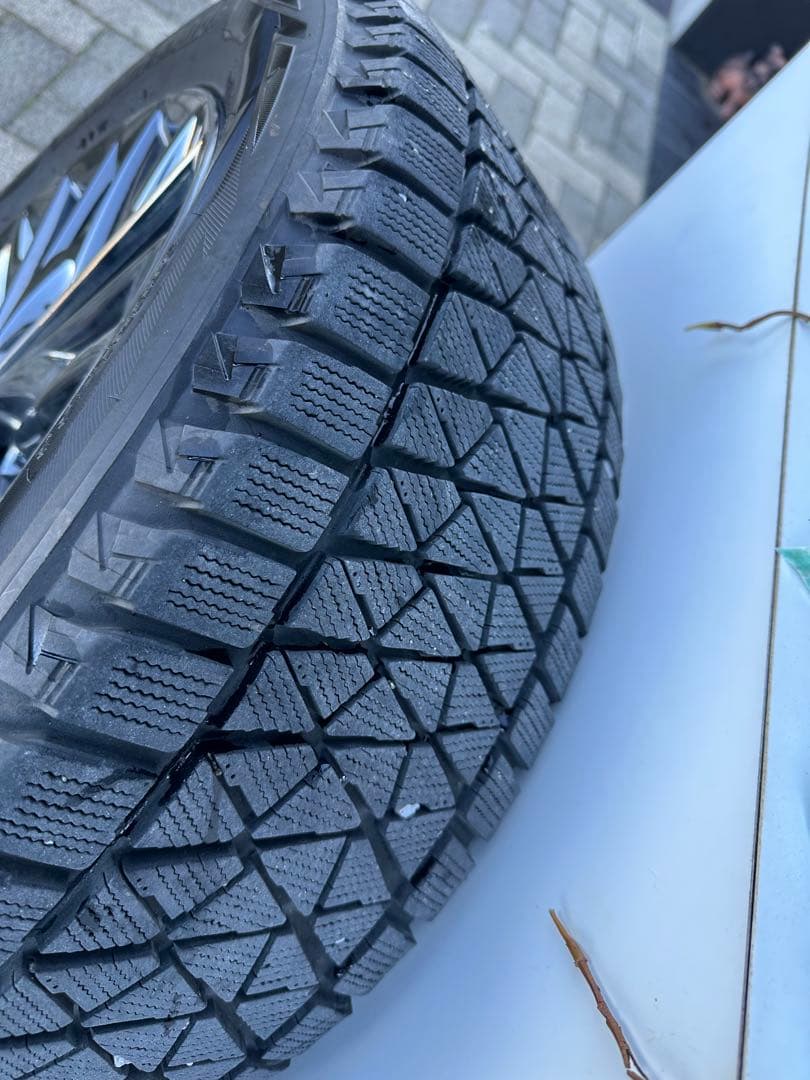 レクサスNX【希少】純正OP ブラックスパッタリング スタッドレス4本セット レクサスNX【希少】純正OP ブラックスパッタリング スタッドレス4本セット