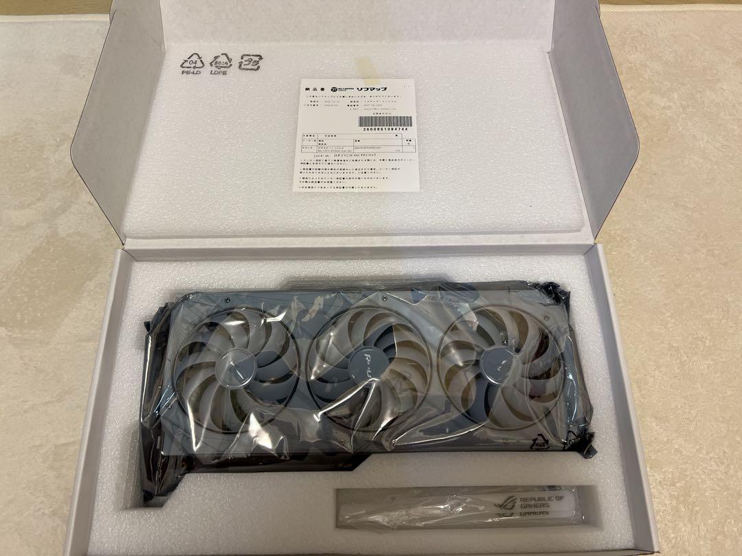 rog GeForce RTX 3090 O24G white