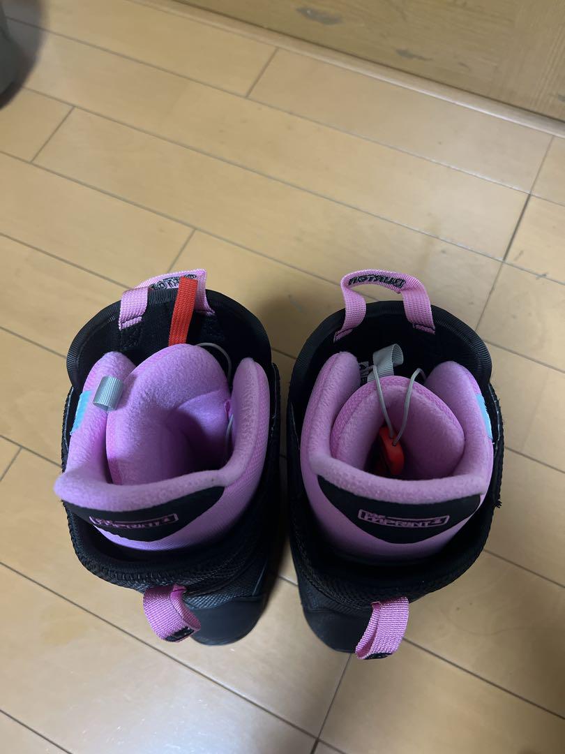 美品　BURTON PEACH BOA 24cm 芸能人愛用のおすすめ最新情報 BURTON peach BOAスノーボード