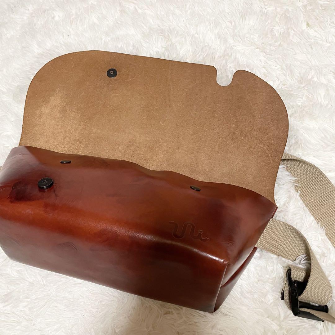 Uni&co メッセンジャー ショルダーバッグ ユニアンドコー キャメル レザー