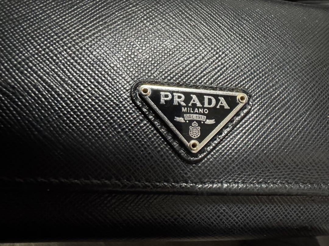 未使用保管品】 プラダ PRADA サフィアーノ レザー 2つ折り 長